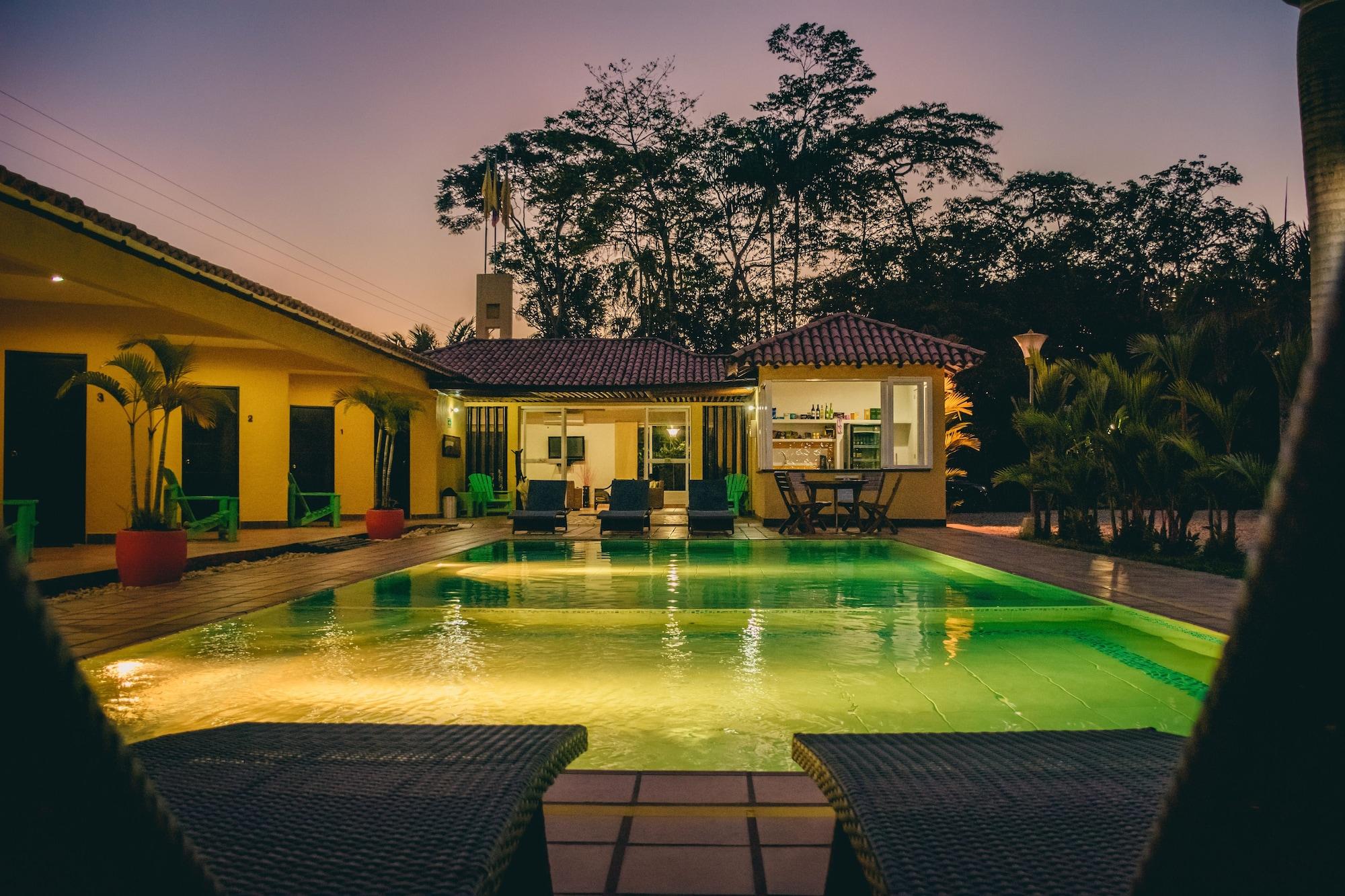 Hotel Paloverde Villas Campestres Apiay Bagian luar foto