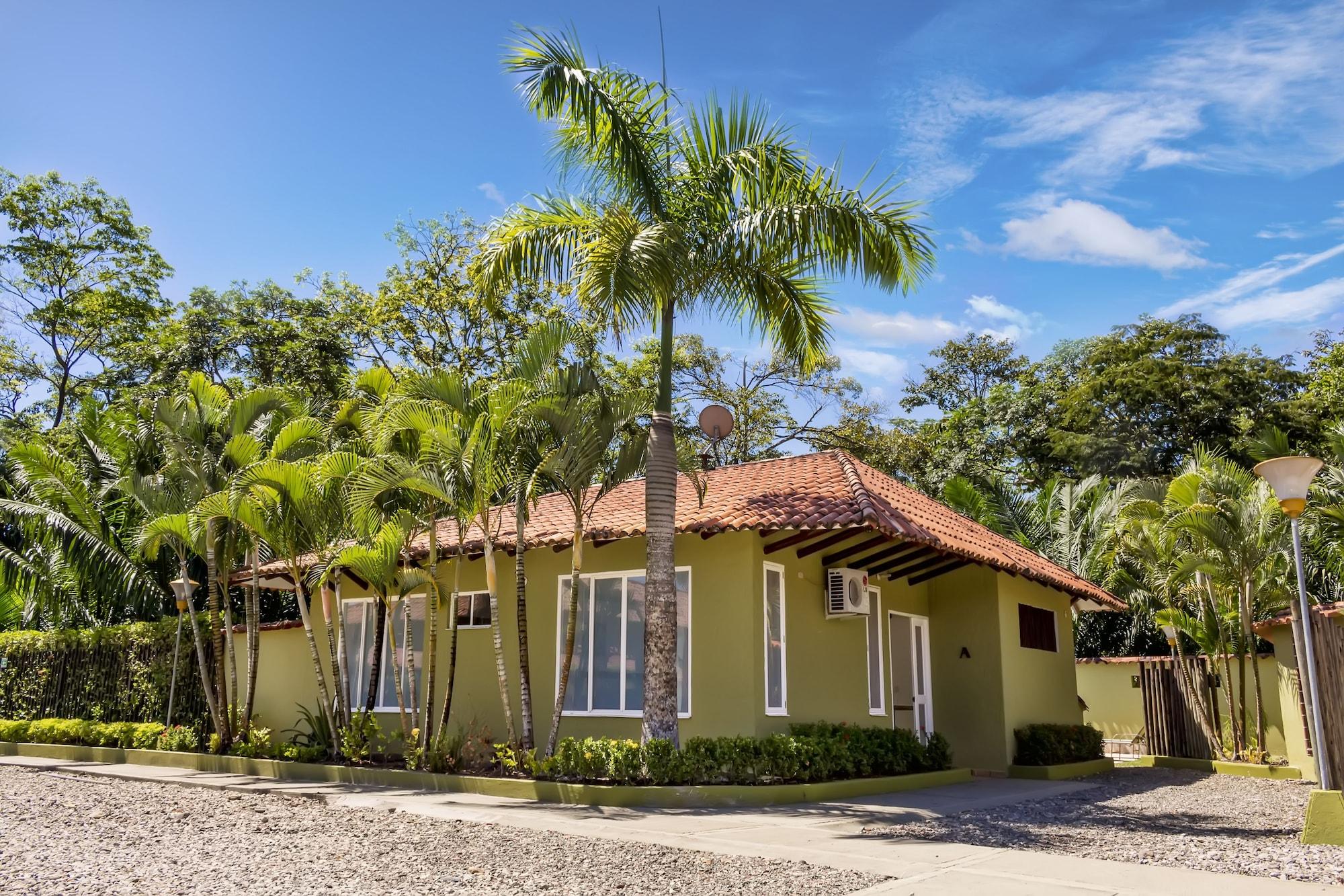 Hotel Paloverde Villas Campestres Apiay Bagian luar foto