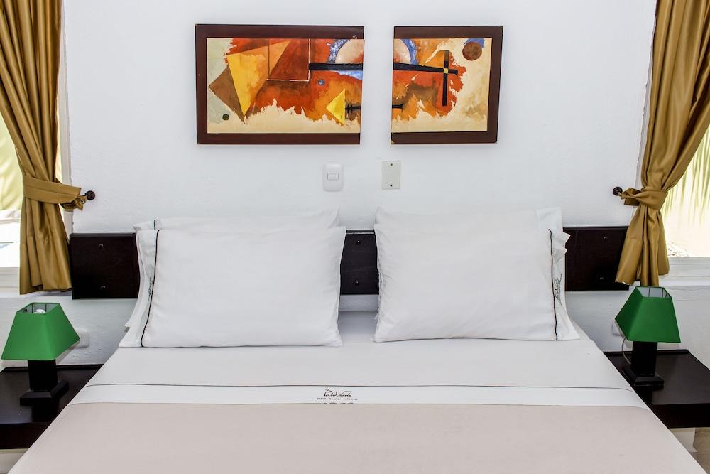 Hotel Paloverde Villas Campestres Apiay Bagian luar foto
