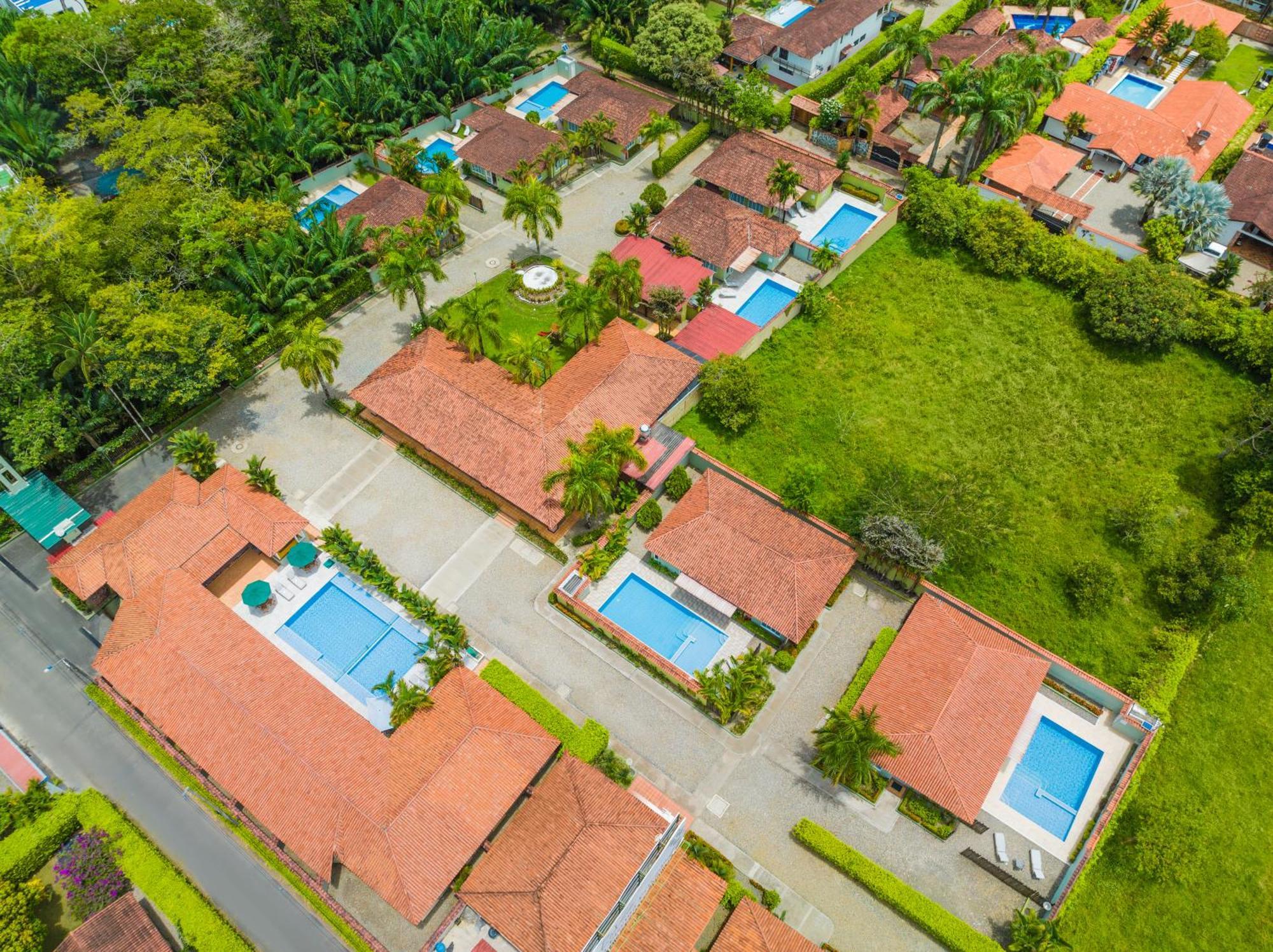 Hotel Paloverde Villas Campestres Apiay Bagian luar foto